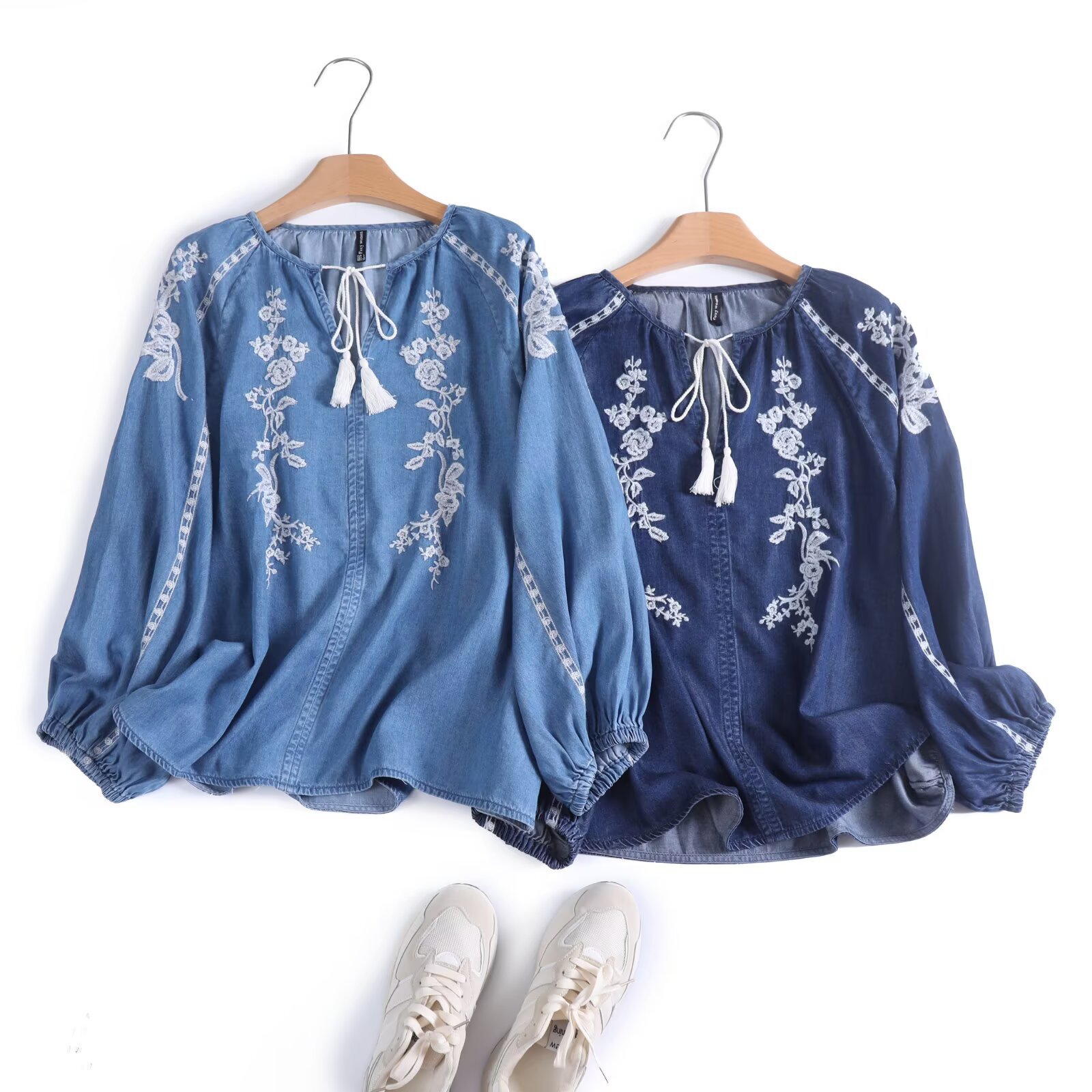 女性デニムブラウストップ花刺繍ランタンスリーブラウンドカラー - Tassel Fringe Trim のレビューと価格