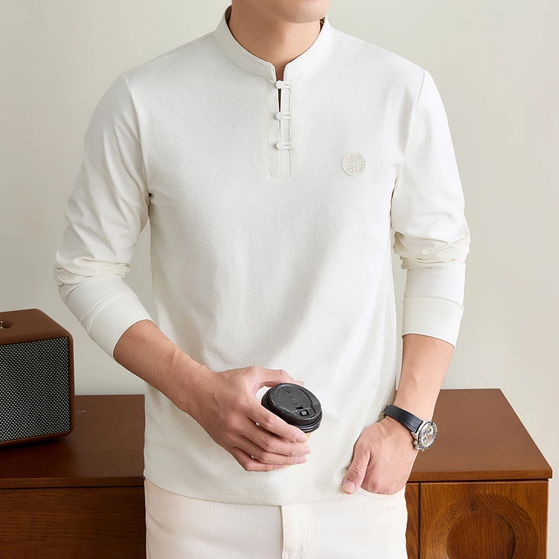 メンズ用、マンダリンカラーの長袖Tシャツ。伝統的なボタンデザ - Embellish Knit のレビューと価格